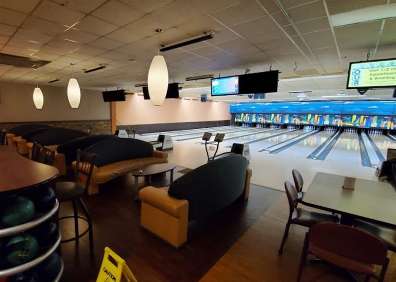 Riverwood Resort (Riverwood Bowling Center) - Web Listing (newer photo)